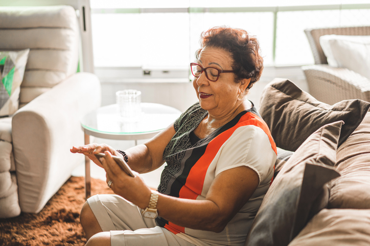 a senior woman using a smartphone